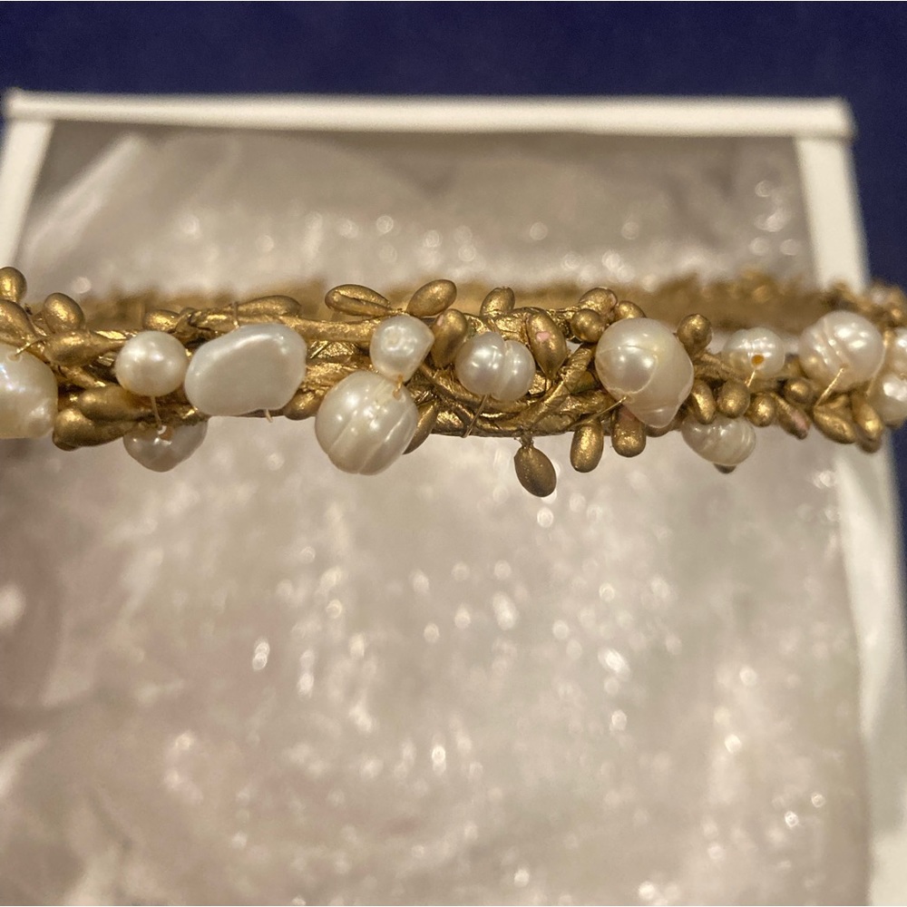 Gold and pearl halo hairpiece